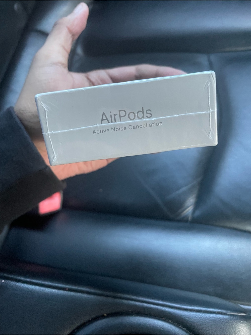Apple AirPods 4th gen with Active Noise Cancellation - White